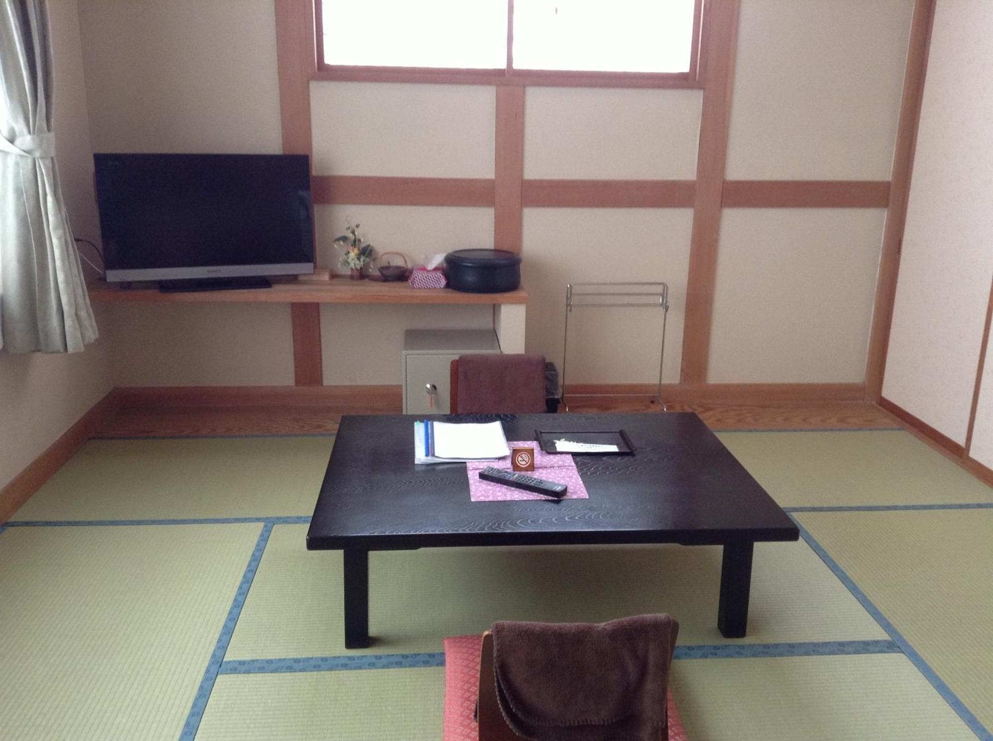 Minamiya 山とねこと遊ぶ宿 みなみ家 白馬村 部屋 写真